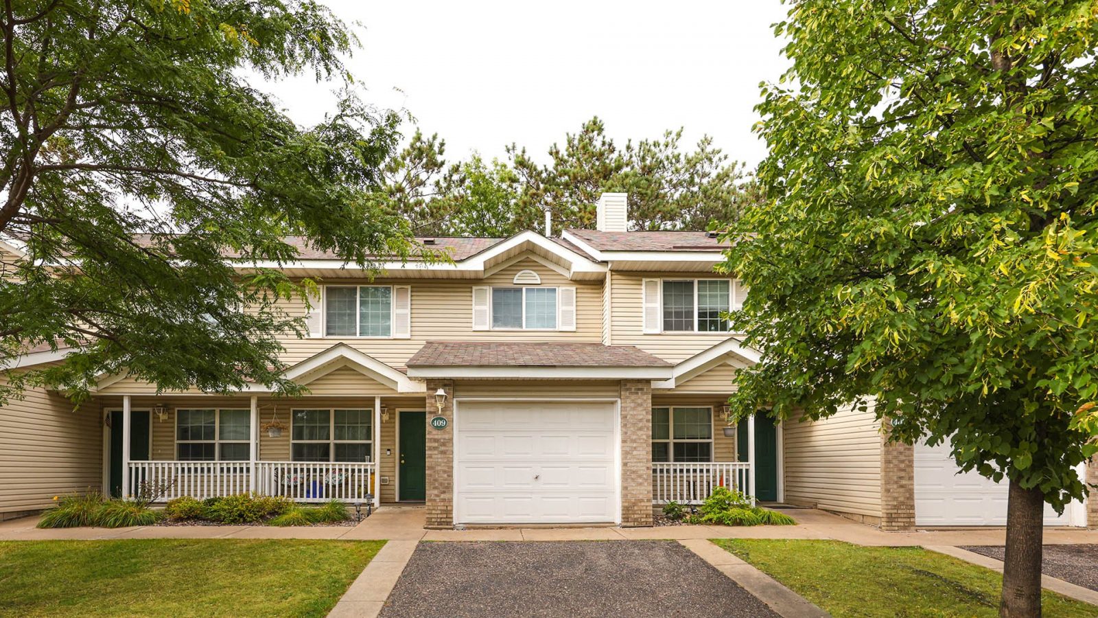 Communities Lakeside Townhomes